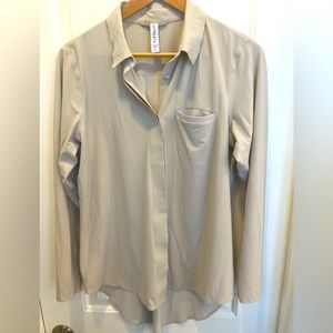 Athleta - Urbanite too - long sleeve button down
